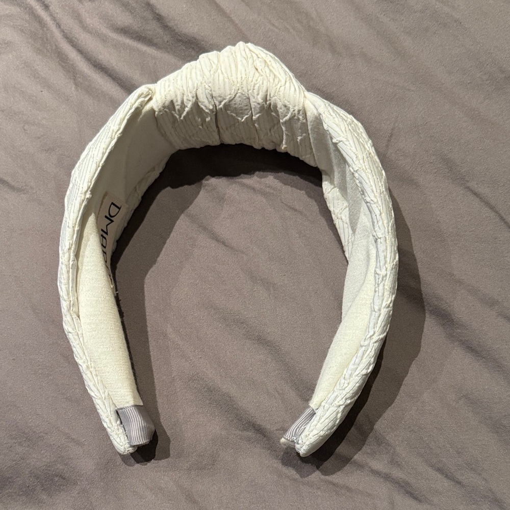 Dmaran White Knot Headband